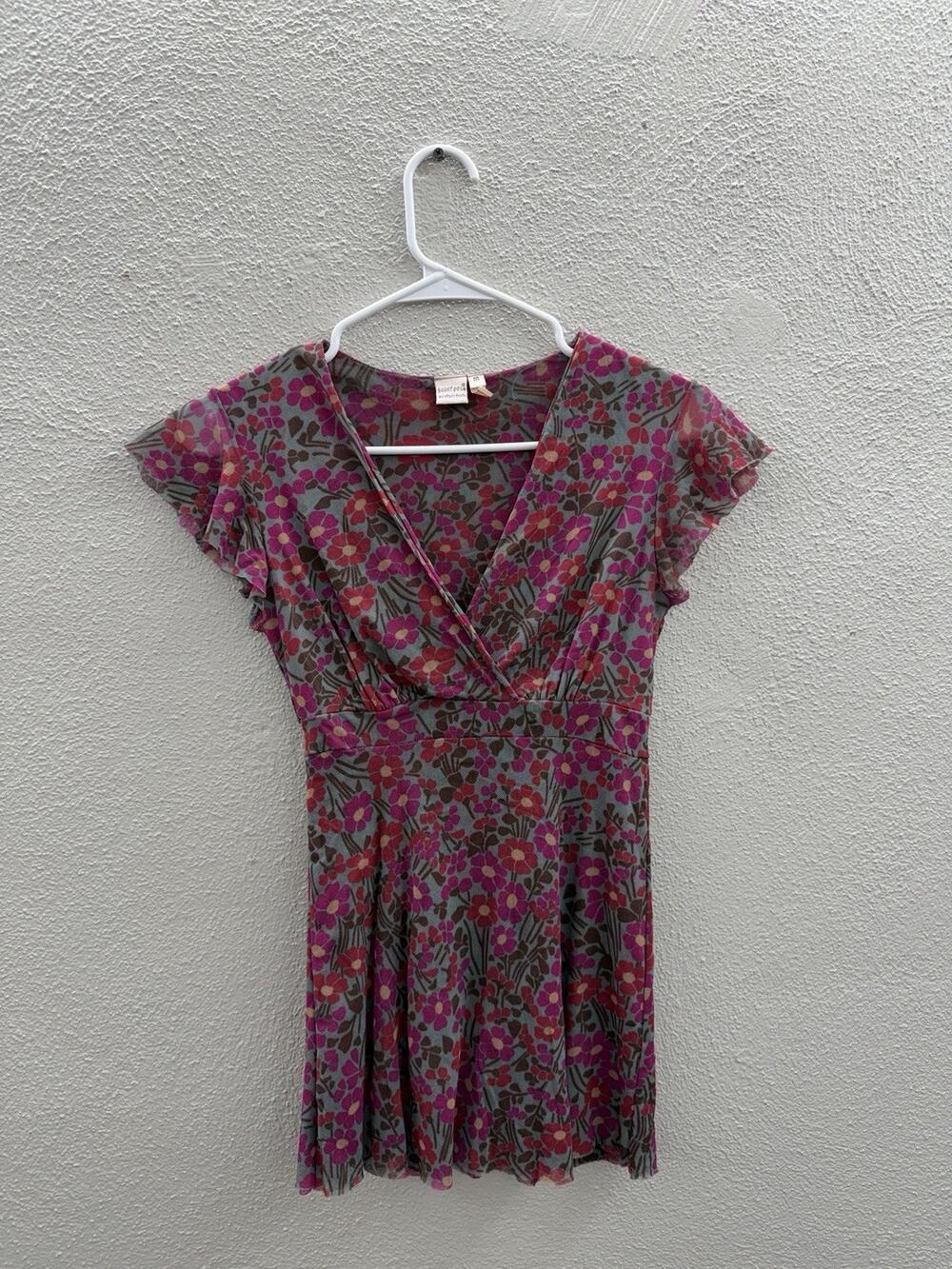 Sweet Pea by Stacy Frati Womens Shirt Medium Pink Floral Short Flutter Sleeve